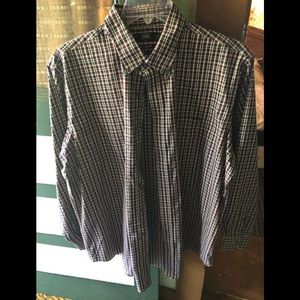 EUC Men Button down collar Casual Plaid Shirt
